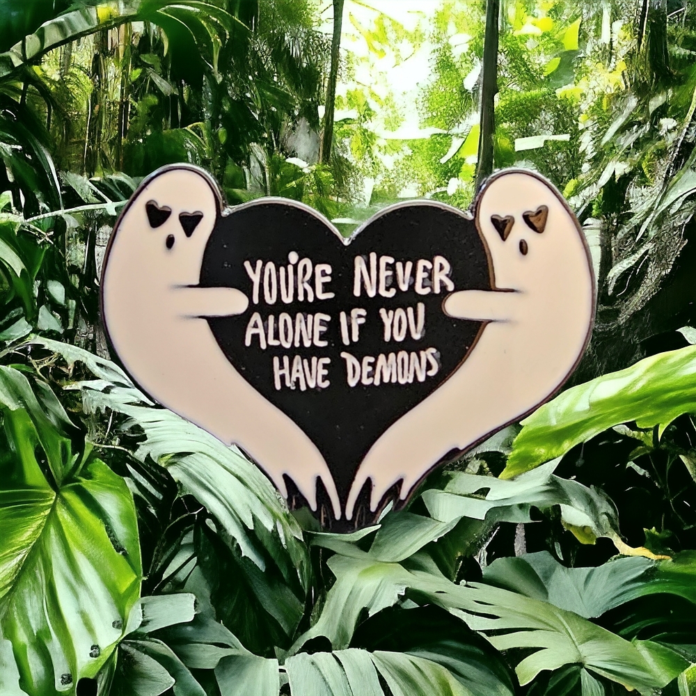 ENAMEL Pin Ghosts with Heart NWOT